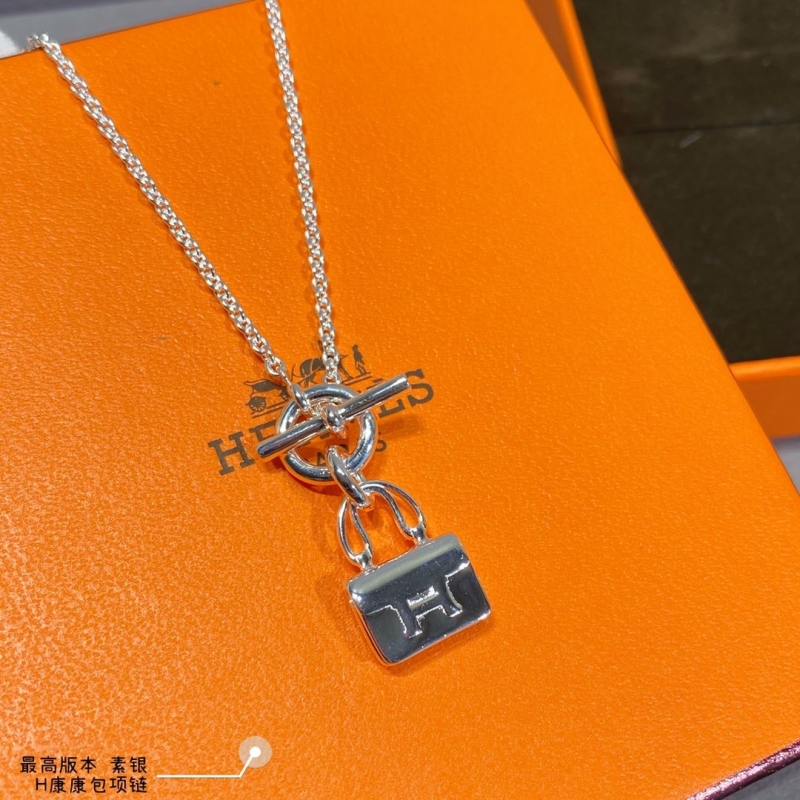 H**me5 necklaces